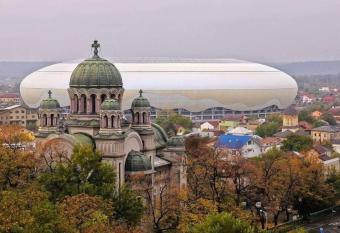 Glamour Ultracentral has Balcony rooms