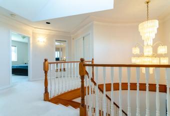 3 Private, spacious, bright rooms in a Gorgeous house has Balcony rooms