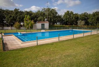 Oak Tree Guest House allows 18 year olds to book a room