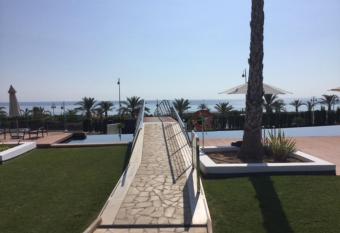 Luxury Beach front apartment has Balcony rooms