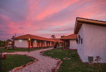 Hotel El Molino has Balcony rooms
