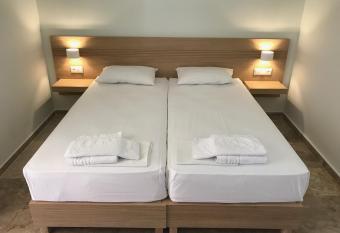 Neapolis Apartments has Balcony rooms