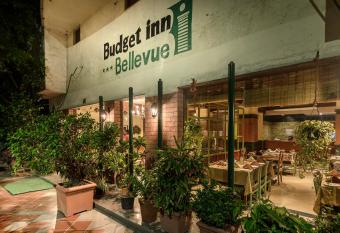 Budget Inn Bellevue has Balcony rooms