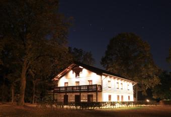 St  ritzland Betriebsgesellschaft mbH has Balcony rooms