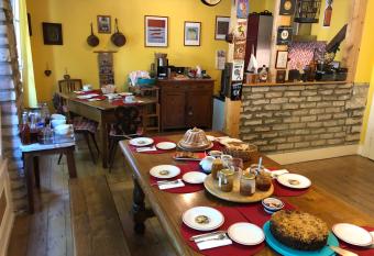 Chambre d h  tes La C  lestine has Balcony rooms