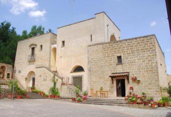 Casale Sombrino has Balcony rooms