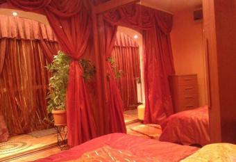 Sweet Homme has Balcony rooms