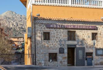 Hostel La Pedriza allows 18 year olds to book a room