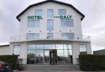 Hotel Daly has Balcony rooms