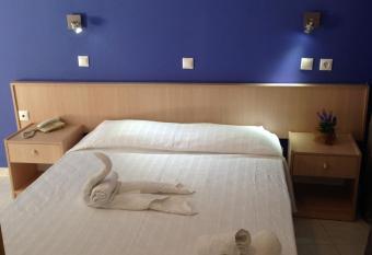 Zefyros Hotel has Balcony rooms