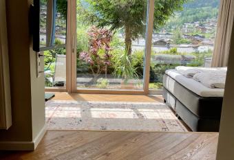 VILLA OXA has Balcony rooms