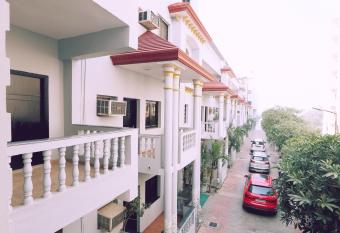 Hotel Kridha Residency - Opposite Prem Mandir Vrindavan has Balcony rooms