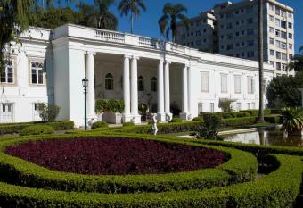 Hotel Solar do Imp  rio allows 18 year olds to book a room