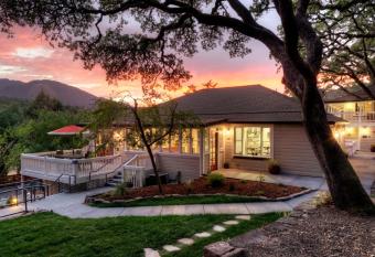 Olea Hotel has Balcony rooms