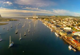 456 Embarcadero Inn & Suites has Balcony rooms