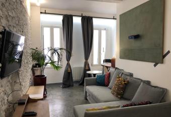 Home    la mer allows 18 year olds to book a room