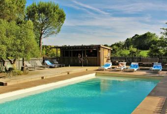 Maison Basta has Balcony rooms