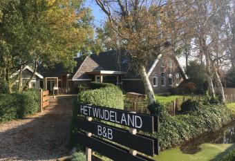 Het Wijdeland has Balcony rooms