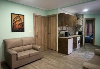 Alojamientos Tur  sticos V  ctor de los R  os allows 18 year olds to book a room