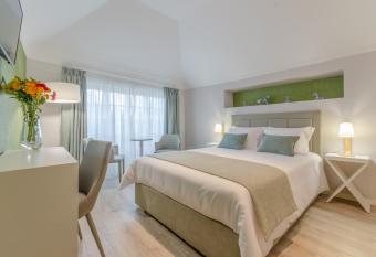 Ver Bel  m Suites has Balcony rooms