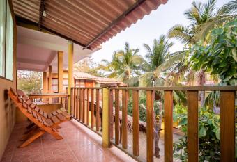 OYO Caba  as Abril, Mazunte allows 18 year olds to book a room