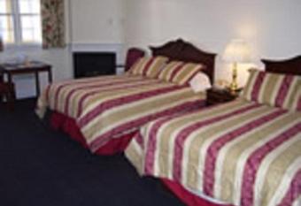 Taber Inn has rooms with a private hot tub