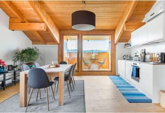 Lions Apartments has Balcony rooms