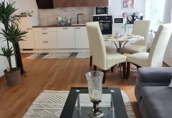 Apartmenthaus Gratzer has Balcony rooms