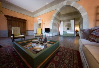 Palazzo Castiglioni Luxury Suites has Balcony rooms