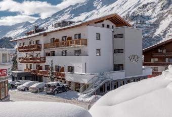 Hotel Mathiesn has Balcony rooms