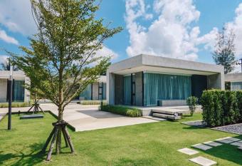 Sunnyvale Ranong 1 has Balcony rooms