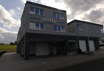 Hotel Am Spielacker allows 18 year olds to book a room