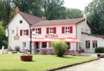 le rond gardien has Balcony rooms