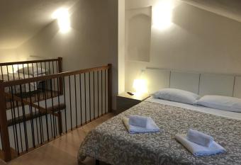 APPARTAMENTI del DUCA has Balcony rooms