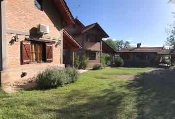 Caba  as Luz de Luna allows 18 year olds to book a room