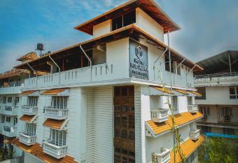The Fort Manor Hotel - Kochi Kerala has Balcony rooms