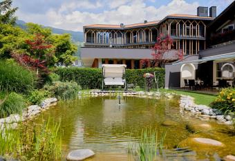Engels Park has Balcony rooms