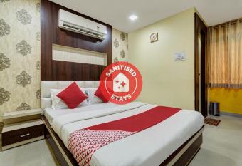 OYO Hotel Satguru allows 18 year olds to book a room