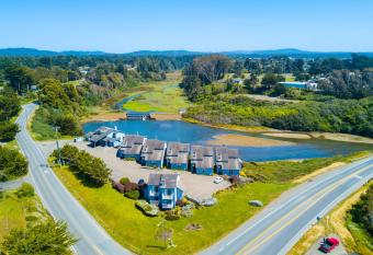 Beach House Inn has Balcony rooms