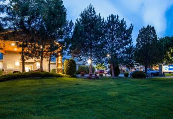 Best Western Sawtooth Inn & Suites has Balcony rooms