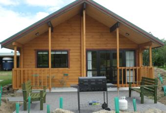 Mirabell Chalets allows 18 year olds to book a room