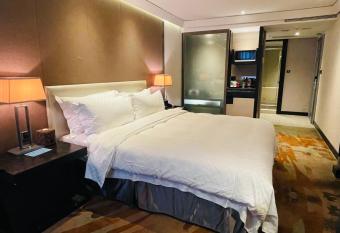 The Tango Taichung has rooms with a private hot tub