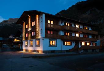 Pension Kilian has Balcony rooms