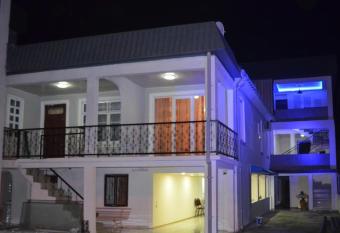 TAMAZI has Balcony rooms