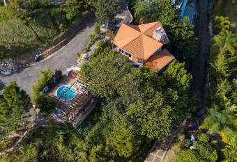 Mansion Dubai-Mountain-Jacuzzi-4BR-Jamaca De Dios allows 18 year olds to book a room