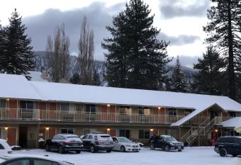 Hotel Elevation allows 18 year olds to book a room