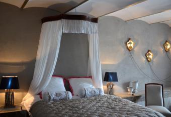 B&B La ferme du doux allows 18 year olds to book a room