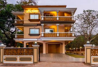 JM Vista Suites allows 18 year olds to book a room