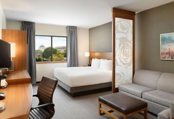 Hyatt Place Pasadena has Balcony rooms