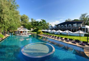 Twin Lotus Resort and Spa - SHA Plus - Adult Only  allows 18 year olds to book a room